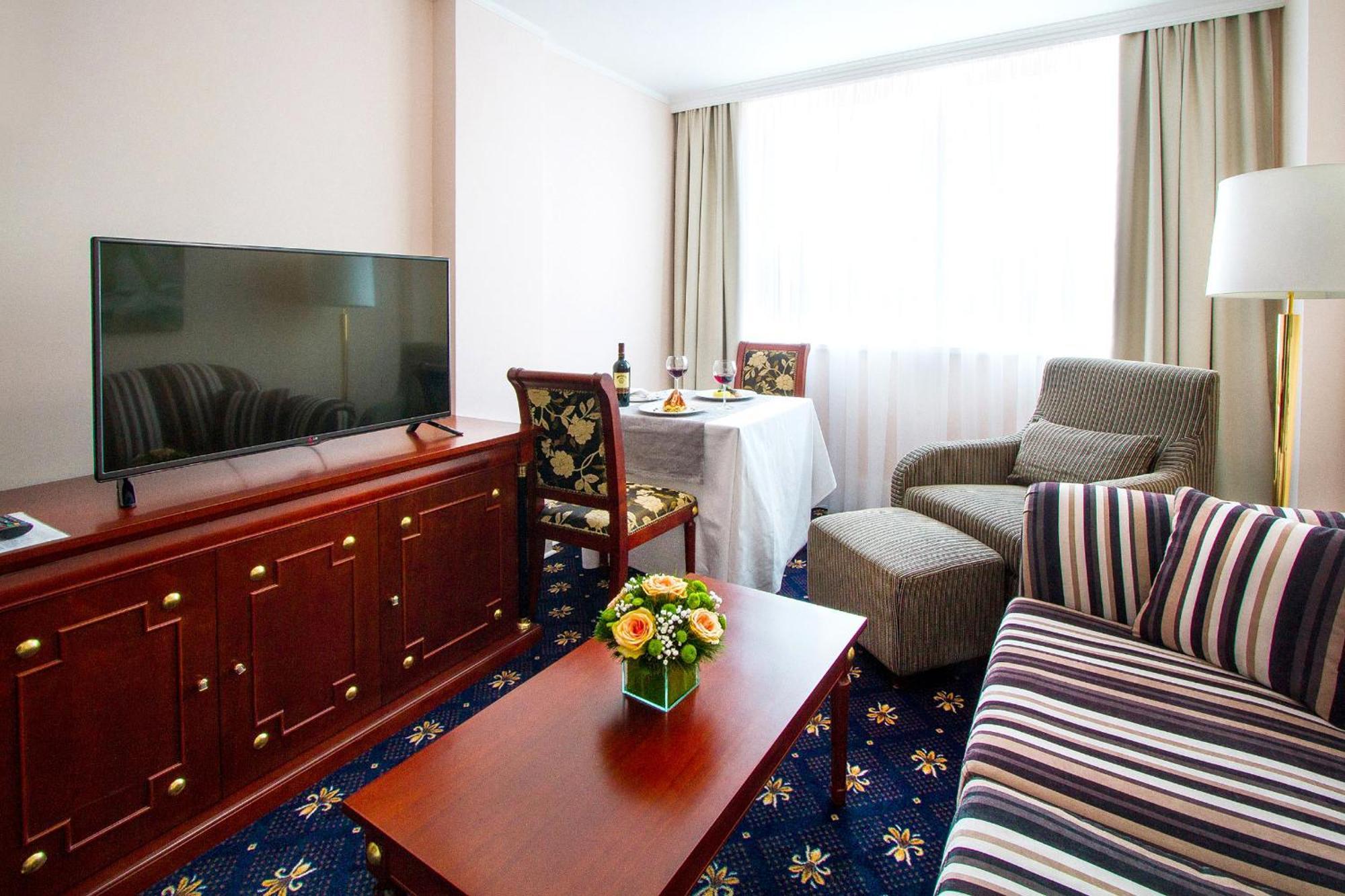 A Hoteli - Hotel Sloboda Šabac 객실 사진