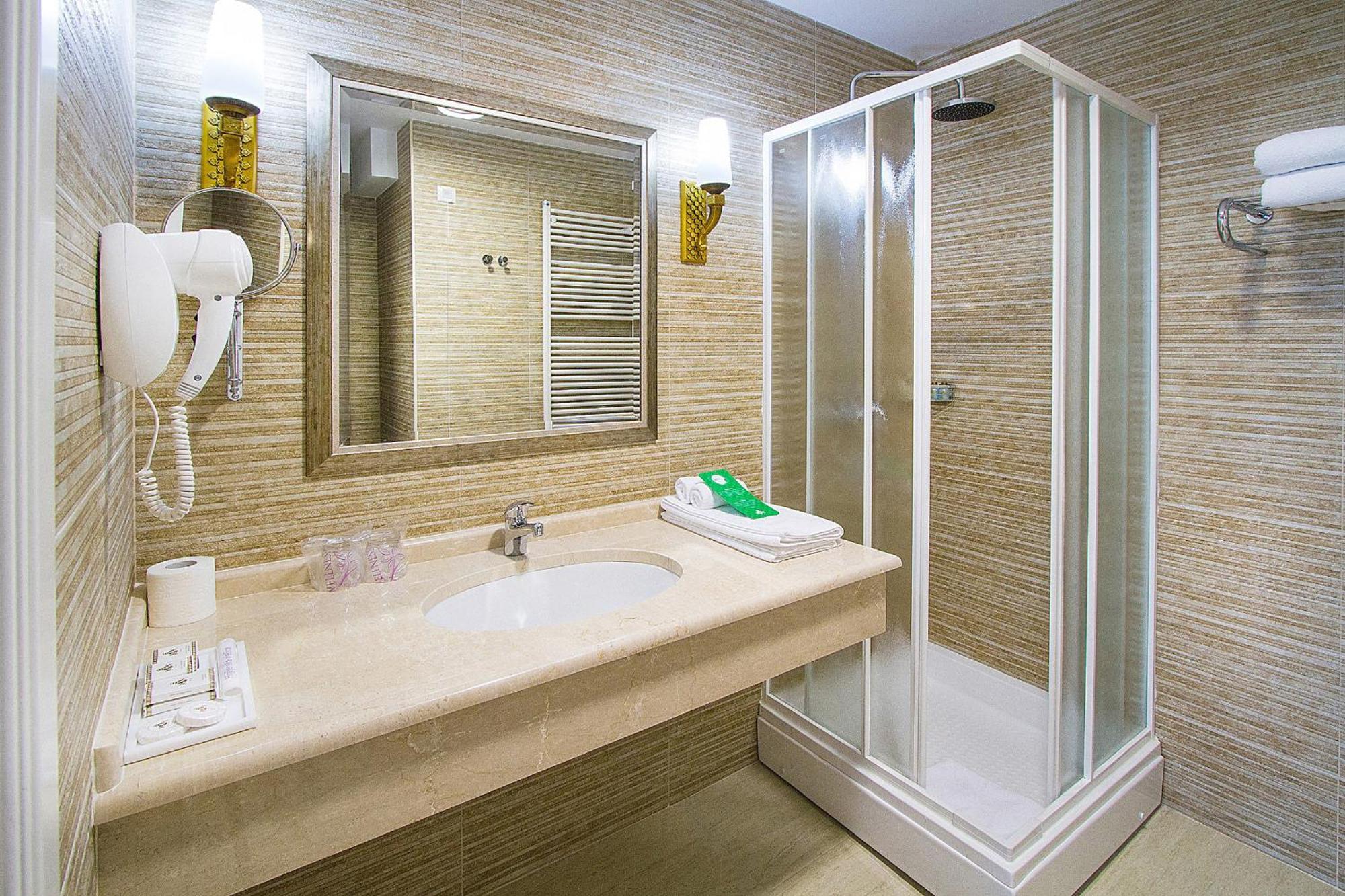 A Hoteli - Hotel Sloboda Šabac 객실 사진