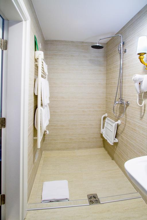 A Hoteli - Hotel Sloboda Šabac 객실 사진